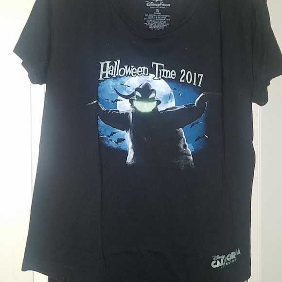Disney Halloween Time 2017 tee - Picture 1 of 3